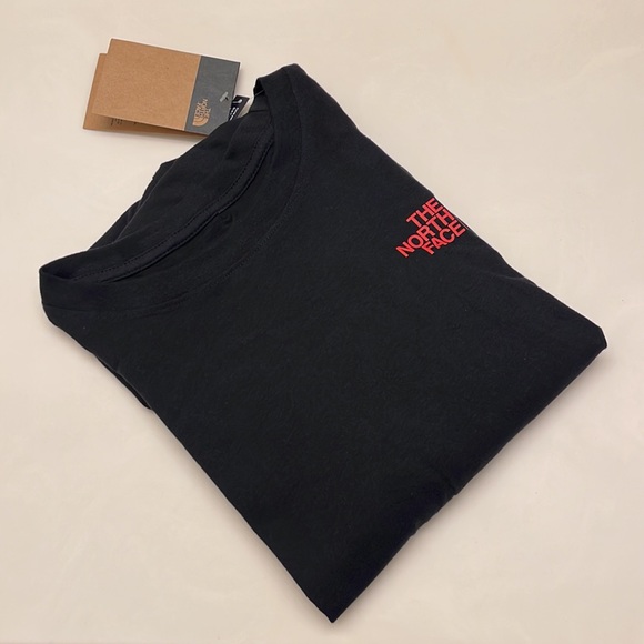 The North Face Women’s Long Sleeve Shirt - Picture 7 of 9